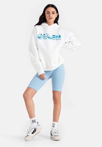CUL8R - Bluza