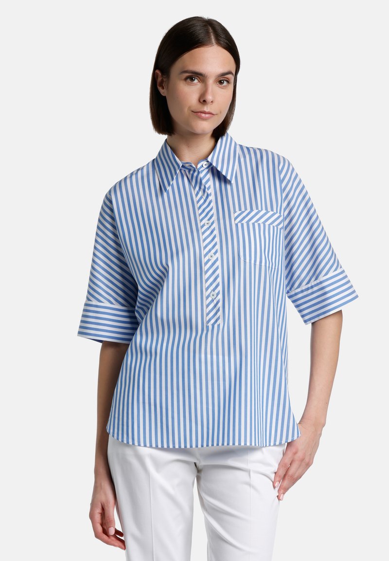 Blue and white striped short-sleeve shirt with a buttoned placket and a chest pocket. Made of lightweight fabric with a relaxed fit.