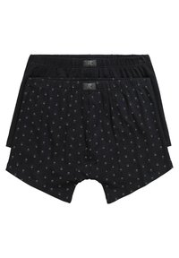 Boxers noirs dans un pack de deux. Une paire présente un design à motifs avec de petites flèches, et les deux possèdent des ceintures élastiques avec des étiquettes de logo.