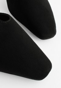 Next FOREVER COMFORT - Platt slip-in - black