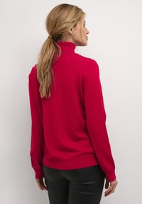 Cream VILLEA ROLLNECK - Stickad tröja - jester red