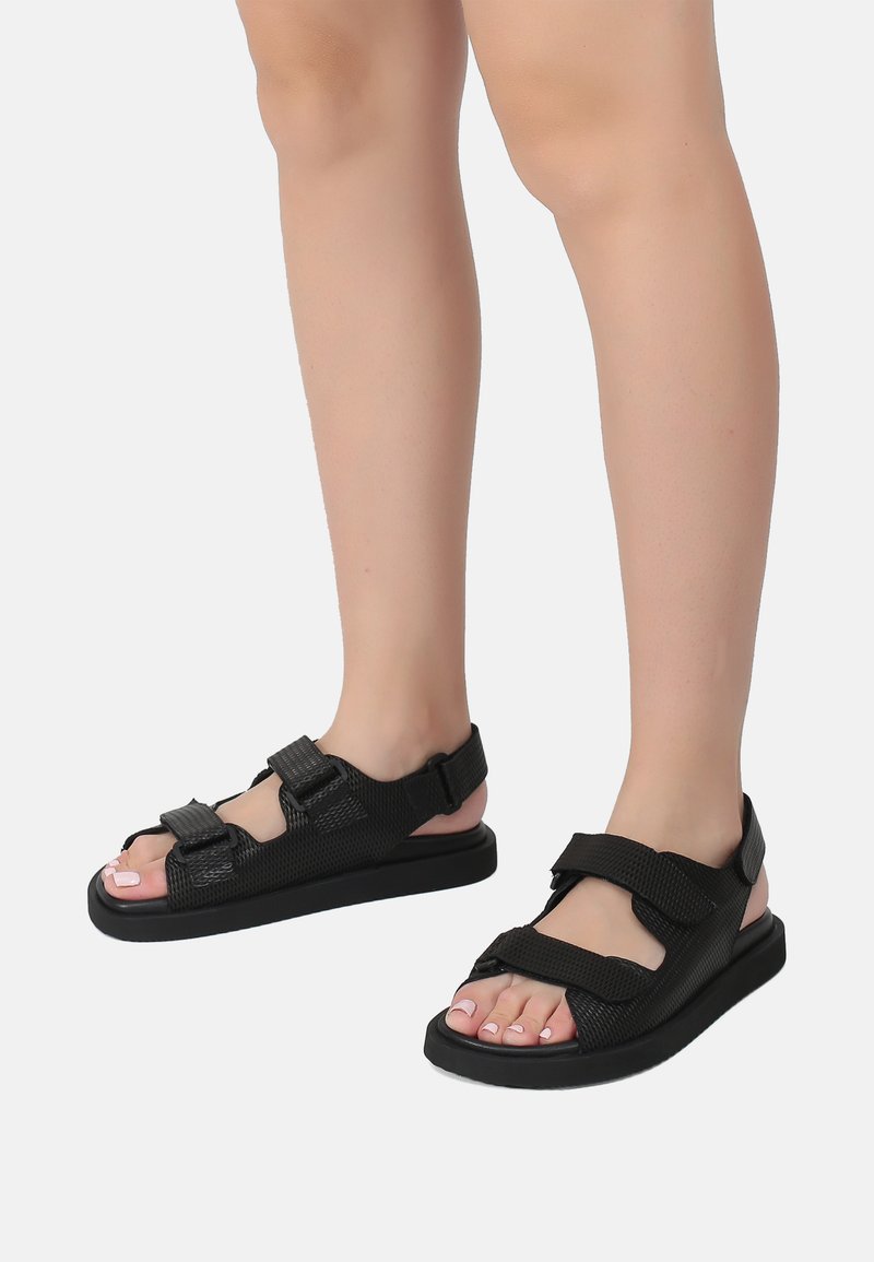 Damen Sneaker | Ekonika Riemensandalette black/schwarz - NK60297 Damen Sneaker | Ekonika Riemensandalette black/schwarz - NK60297