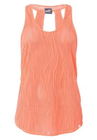 Débardeur de sport orange corail sans manches avec motif perforé, dos nageur et logo Puma sur l'étiquette du col.