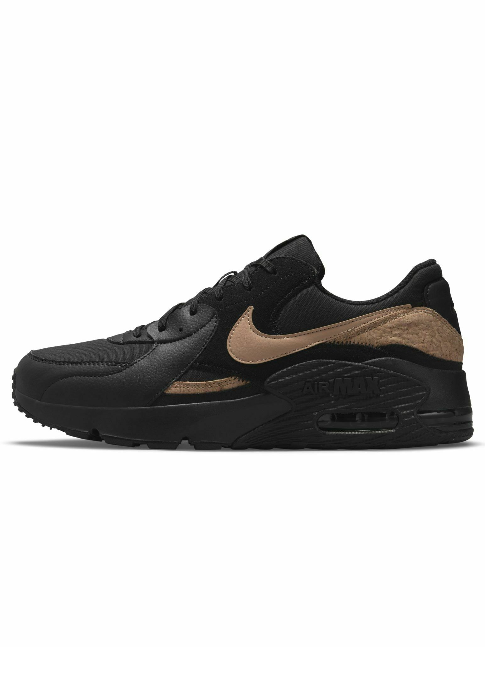 multi air max excee trainers