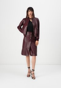 TWINSET COATED  - Leather jacket - winetasting