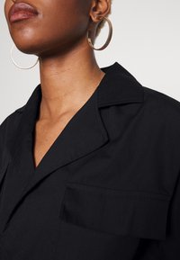 Gina Tricot Petite DELLA  - Blusa - black