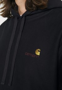 Carhartt WIP HOODED AMERICAN SCRIPT  - Sweatshirt com capuz - astro