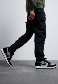 Nike Sportswear PANT UNISEX - Παντελόνι cargo - black