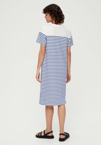 s.Oliver Sukienka z dżerseju