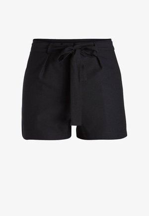 Zwarte op maat gemaakte shorts met een gladde textuur, voorzien van een knoopdetail aan de voorkant en een aangesloten taille. Geen zichtbare zakken.