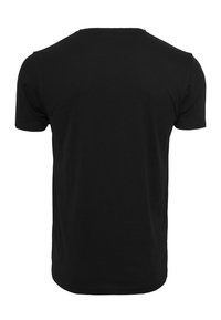 Črna kratkosleeve majica iz mehkega materiala. Ima klasičen okrogli izrez in preprost, neokrašen dizajn.