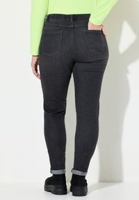 LAURASØN BAUCH WEG-POCKET SUPERSTRETCH - Vaqueros slim fit - dark gray denim
