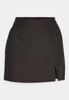 PCBOSELLA SKORT  - Rövidnadrágok - black