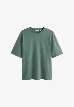 T-shirt vert à manches courtes avec col rond, petit logo brodé sur la poitrine côté gauche, design uni, coupe décontractée.