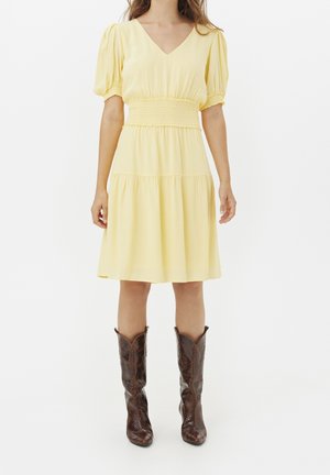 Hverdagskjole - light yellow