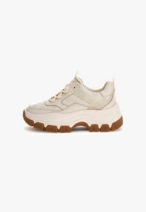 Guess, Baskets basses - beige