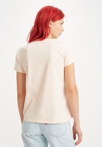 Levi's® THE PERFECT TEE - Jednoduché tričko - pearl blush