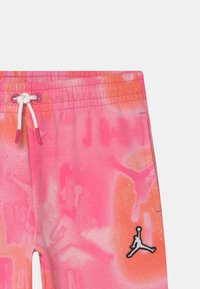 Jordan ESSENTIALS PANT - Träningsbyxor - pinksicle