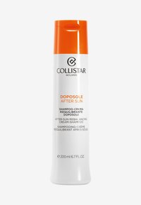 Collistar DPOSOLE After Sun crème shampoo in een cilindrisch witte fles met een oranje dop. Heeft een zwart logo en meertalige tekst.