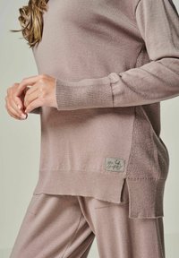 YOU LOOK PERFECT SET - BELLA - Nachtwäsche Set - dustypink