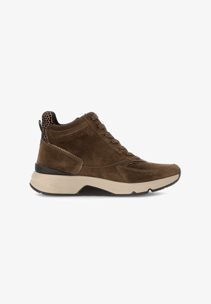 Bruine suède hoge schoenen met vetersluiting, beige zool en gestreepte zwarte accenten aan de achterkant. Veelzijdig silhouet voor casual draag.