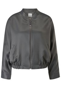 Veste bomber grise en tissu lisse avec col montant, fermeture éclair à l'avant et ourlet élastiqué. Comprend des poches latérales et des manches longues.