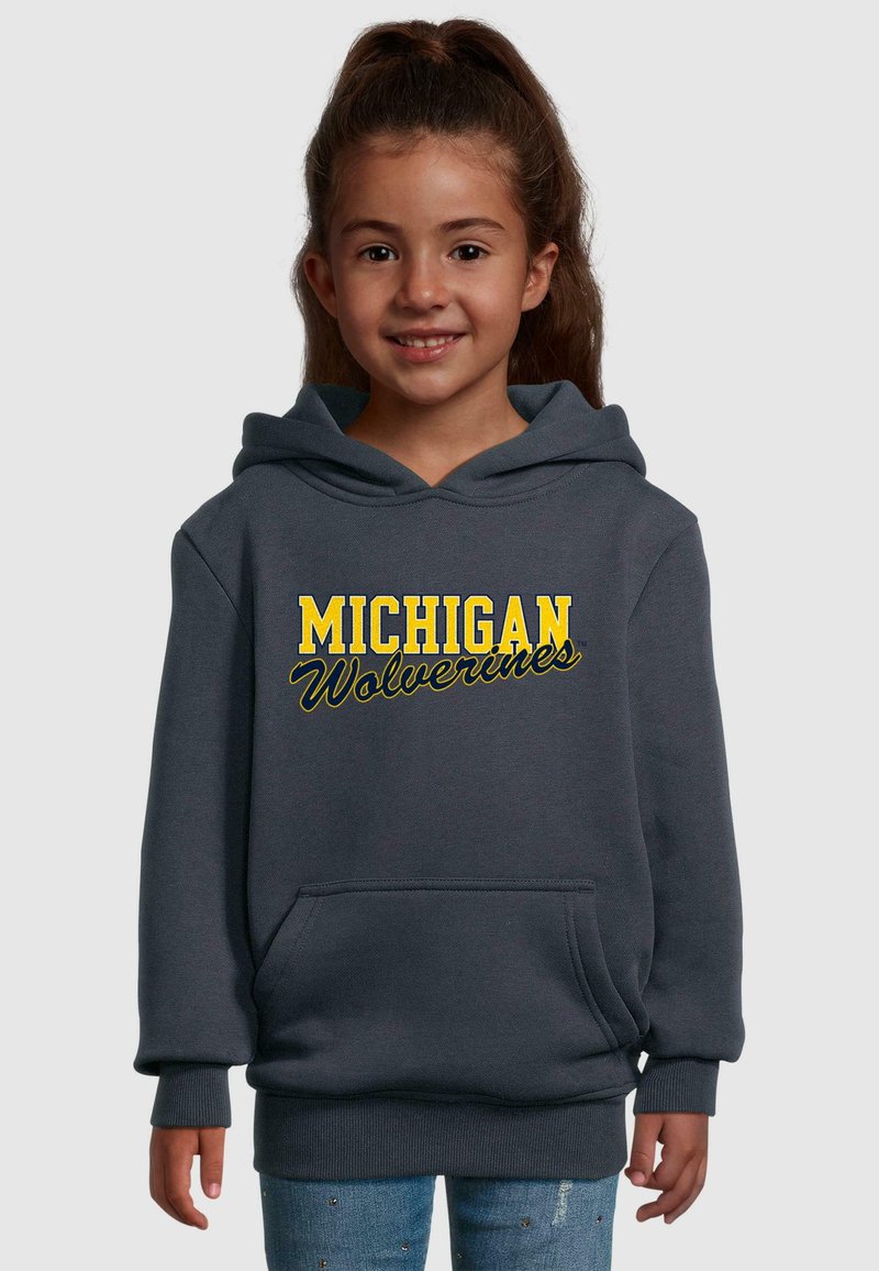 Felpa grigia in cotone con la scritta "MICHIGAN Wolverines" in giallo e blu. Include una tasca a marsupio e polsini a coste.