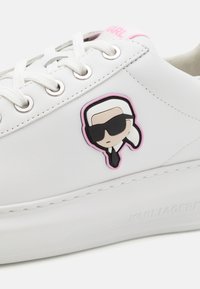KARL LAGERFELD IKON KAPRI - Zapatillas - white/pink