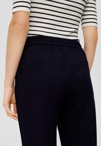 s.Oliver INTERLOCK - Jogginghose - navy