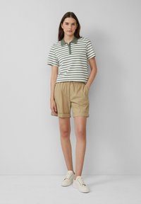 s.Oliver - Poloshirt - olivgrün Thumbnail-Bild 1