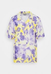 Camicia a maniche corte con un motivo tie-dye in viola e giallo, con colletto, bottoni sul davanti e vestibilità ampia.
