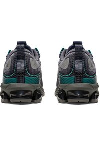 ASICS BASKETS 1201A680 - Chaussures fitness - gris