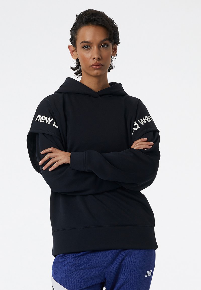 Damen Sportbekleidung | New Balance TRANSFORM LAYER Kapuzenpullover black/anthrazit - CQ17791 Damen Sportbekleidung | New Balance TRANSFORM LAYER Kapuzenpullover black/anthrazit - CQ17791