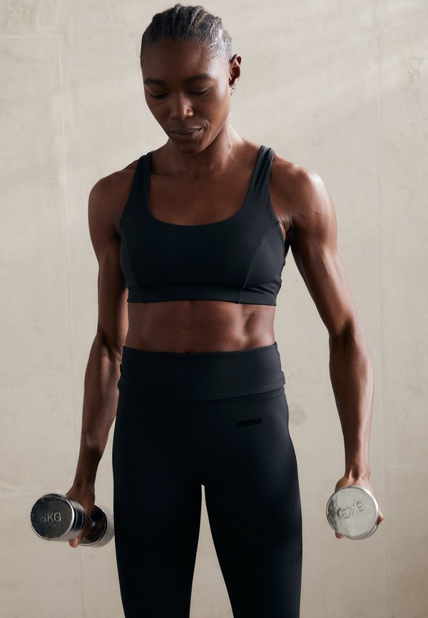 SOFT RACERBACK - Medium support sports bra