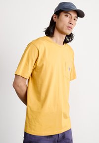 Carhartt WIP POCKET - T-shirts - winter spice