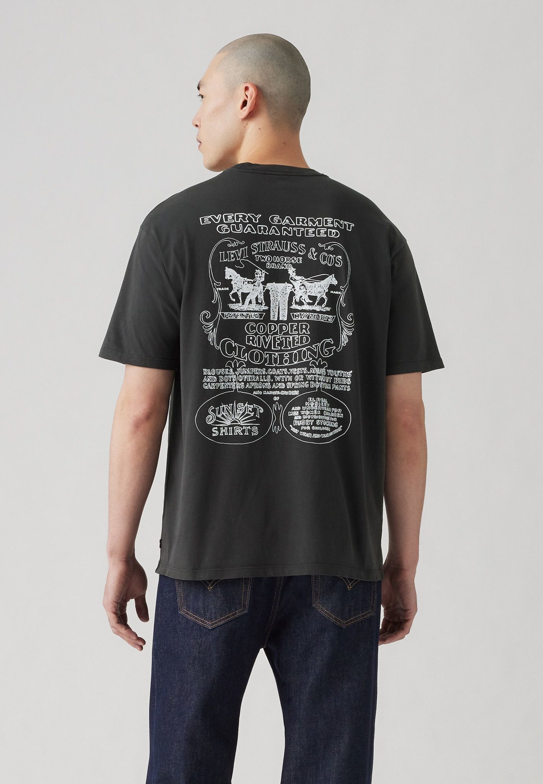 Levi's Vintage BW Graphic Tee T-Shirt Uomo – 100% Cotone – Vestibilità Ampia