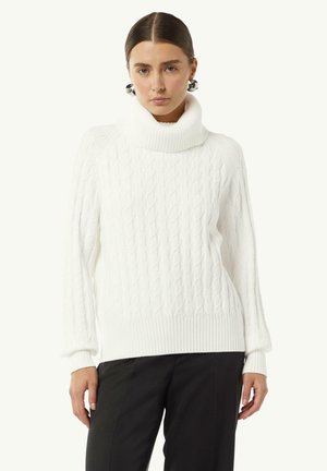 Weißer Kabelstrickpullover mit hohem, geripptem Rollkragen und gerippten Bündchen. Er zeichnet sich durch eine lockere Passform und ein strukturiertes Muster aus.