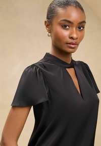Lipsy REGULAR FIT KEYHOLE FLUTTER SLEEVE - Palaidinė - black