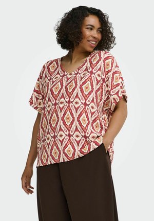 ONLY Carmakoma, BLOUSE CARBELLY BLOUSE - Bluza - brick red