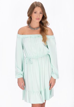 - Sukienka dzianinowa