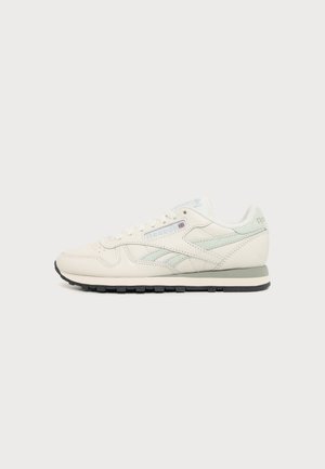 Reebok Classic, CLASSIC - Baskets basses - chalk/dew/vintage chalk