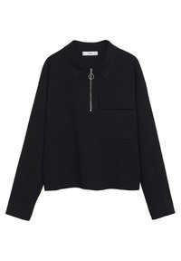 Pull noir à manches longues avec col, demi-zip avant avec tirette ronde, et une grande poche carrée sur la poitrine côté gauche.