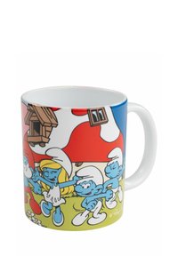 Tazza in ceramica con un design colorato dei Puffi. Personaggi blu su uno sfondo rosso e verde, con dettagli di una casa e fiori.