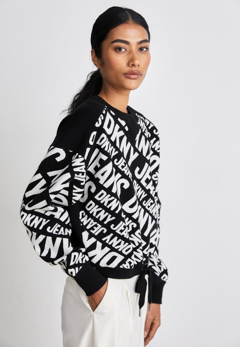 DKNY LOGO TIE Sweatshirt black/ivory/noir ZALANDO.FR
