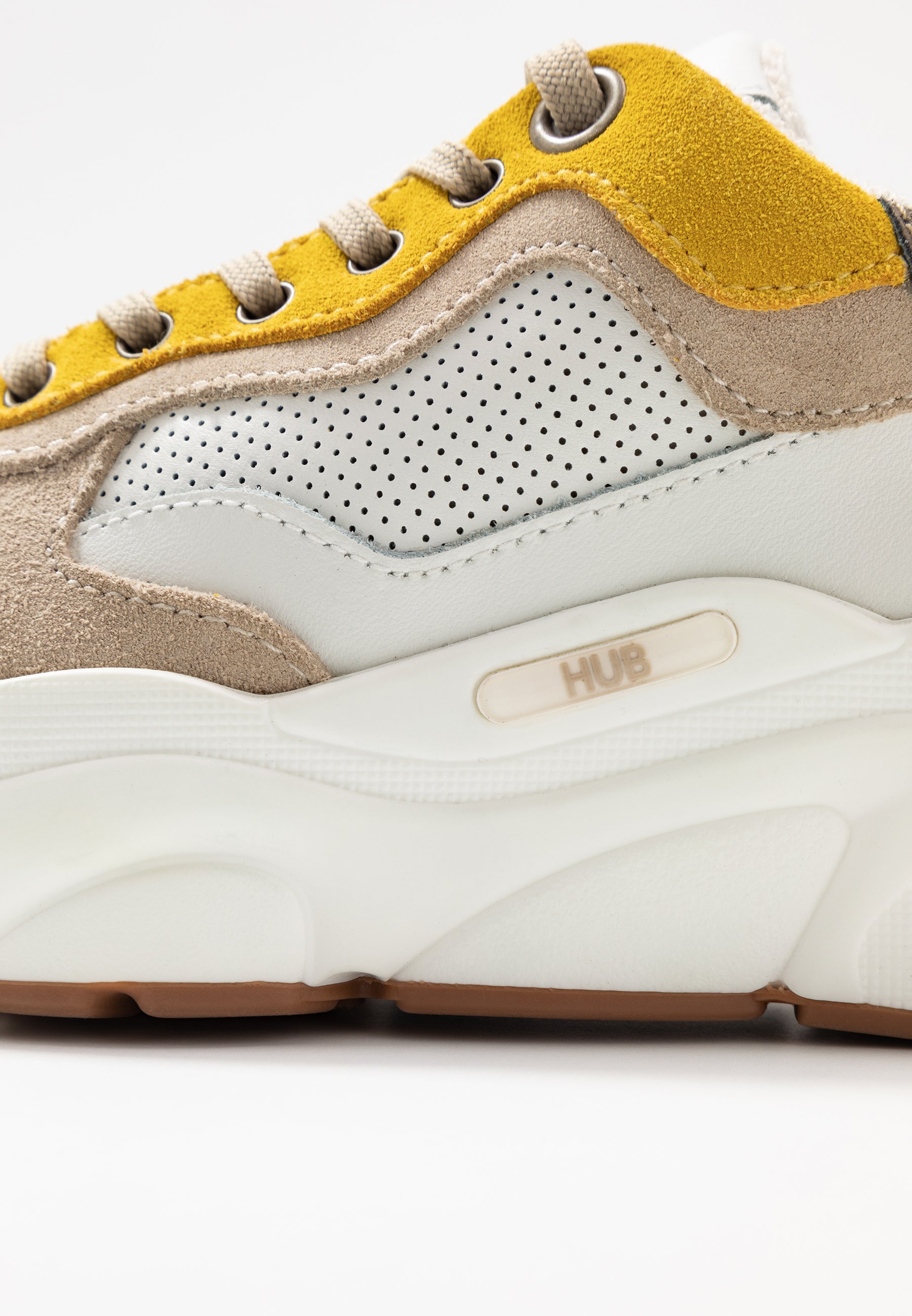 HUB ROCK Joggesko offwhitetaupelite gum Zalando.no HUB ROCK Joggesko offwhitetaupelite gum Zalando.no