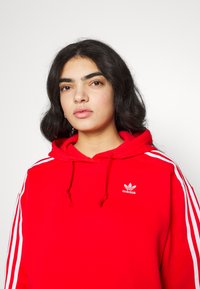 adidas Originals Φούτερ με κουκούλα - vivid red