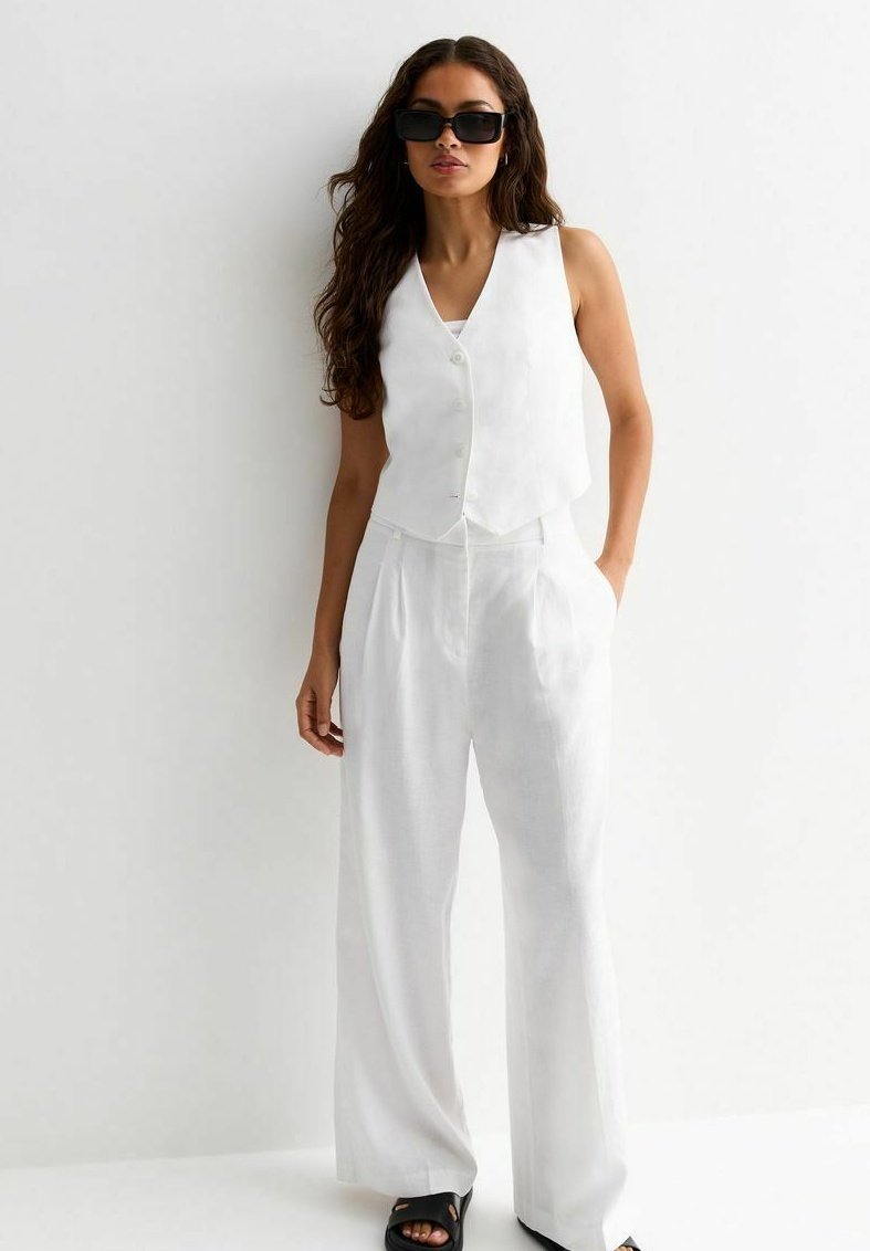 New Look Petite Broek wit New Look Petite Broek wit