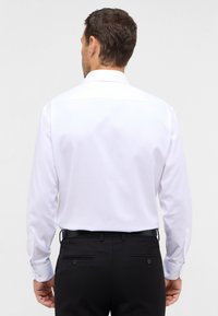 Eterna HEMD - MODERN FIT - Skjorter - weiß