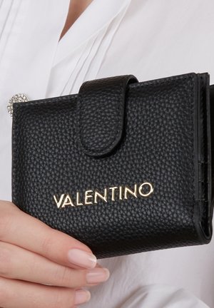 Valentino Bags DRUCKKNOPF - Portafoglio - schwarz