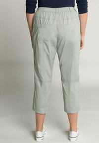 Ulla Popken 7/8 RETROUSSABLE POCHES - Broek - light gray